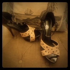 Rock and Republic Hulttan  Rivet Stilettos